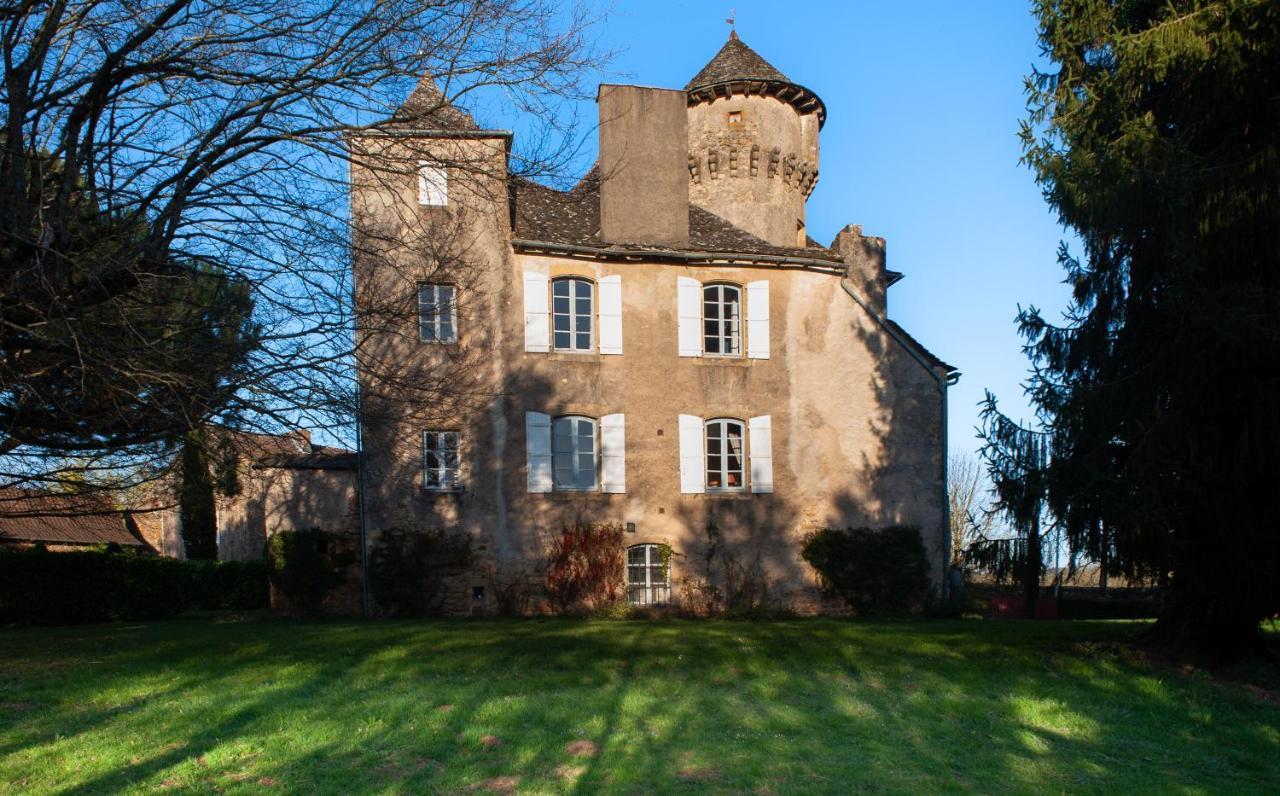 Chateau Garinie 15Th Century Medieval Castle In The South Of France Lugan  Екстериор снимка
