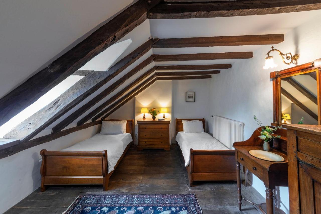 Chateau Garinie 15Th Century Medieval Castle In The South Of France Lugan  Екстериор снимка