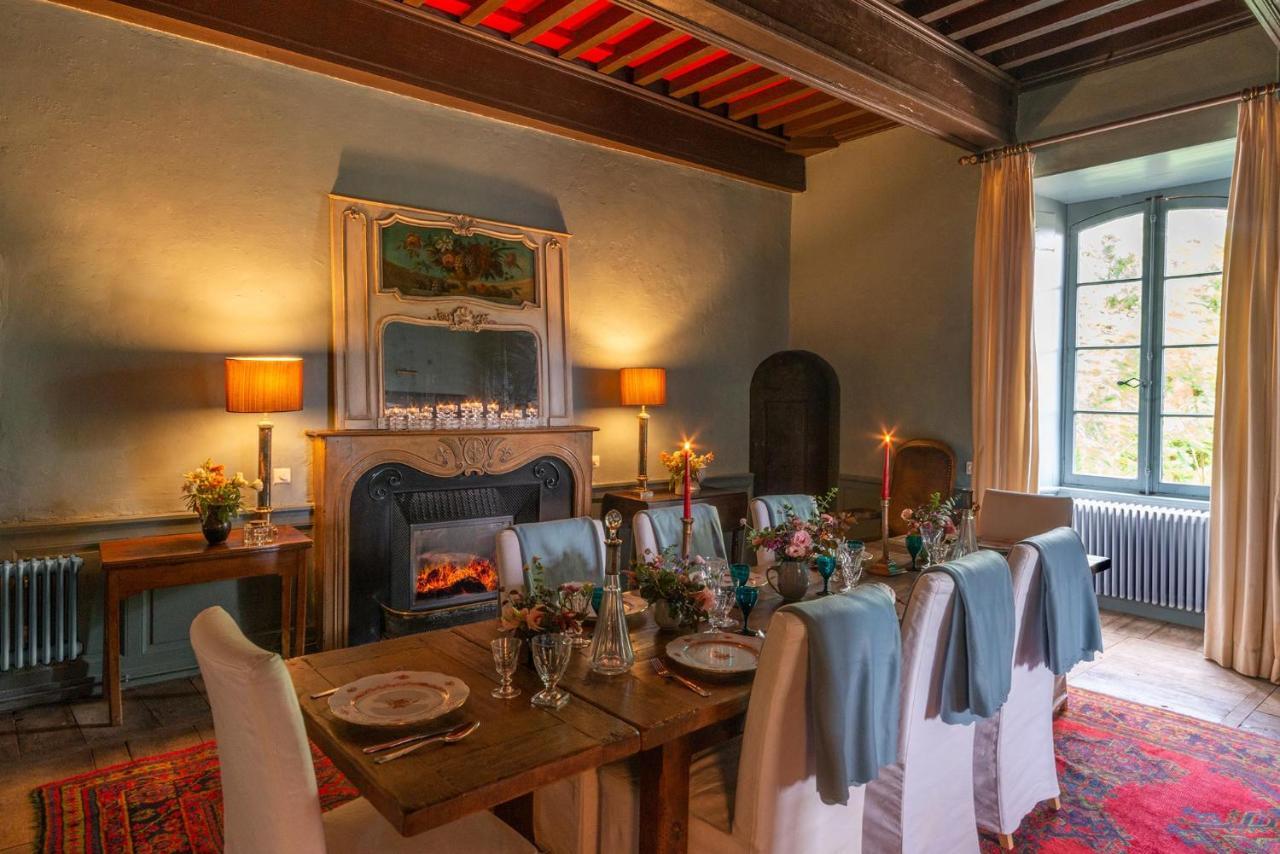 Chateau Garinie 15Th Century Medieval Castle In The South Of France Lugan  Екстериор снимка