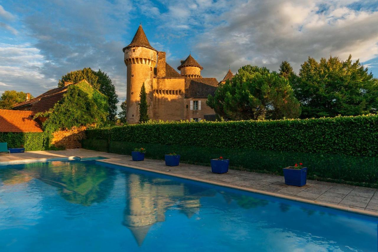 Chateau Garinie 15Th Century Medieval Castle In The South Of France Lugan  Екстериор снимка