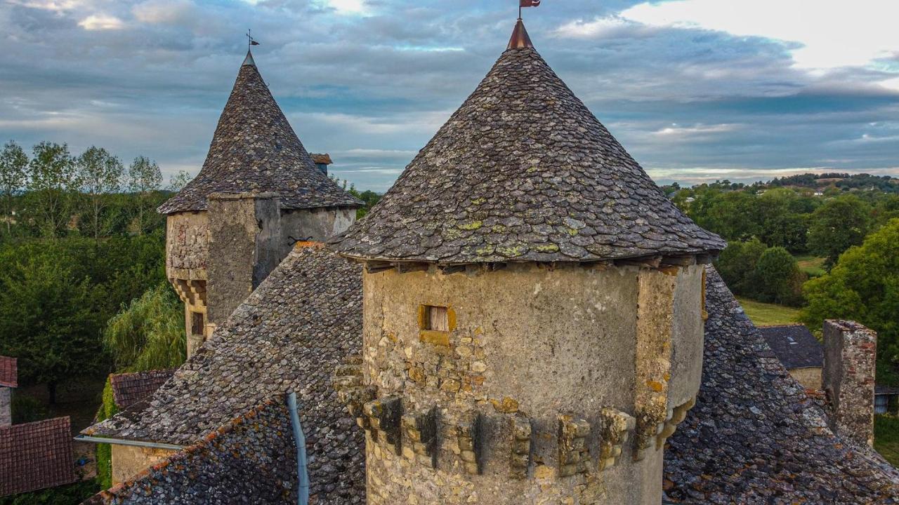 Chateau Garinie 15Th Century Medieval Castle In The South Of France Lugan  Екстериор снимка