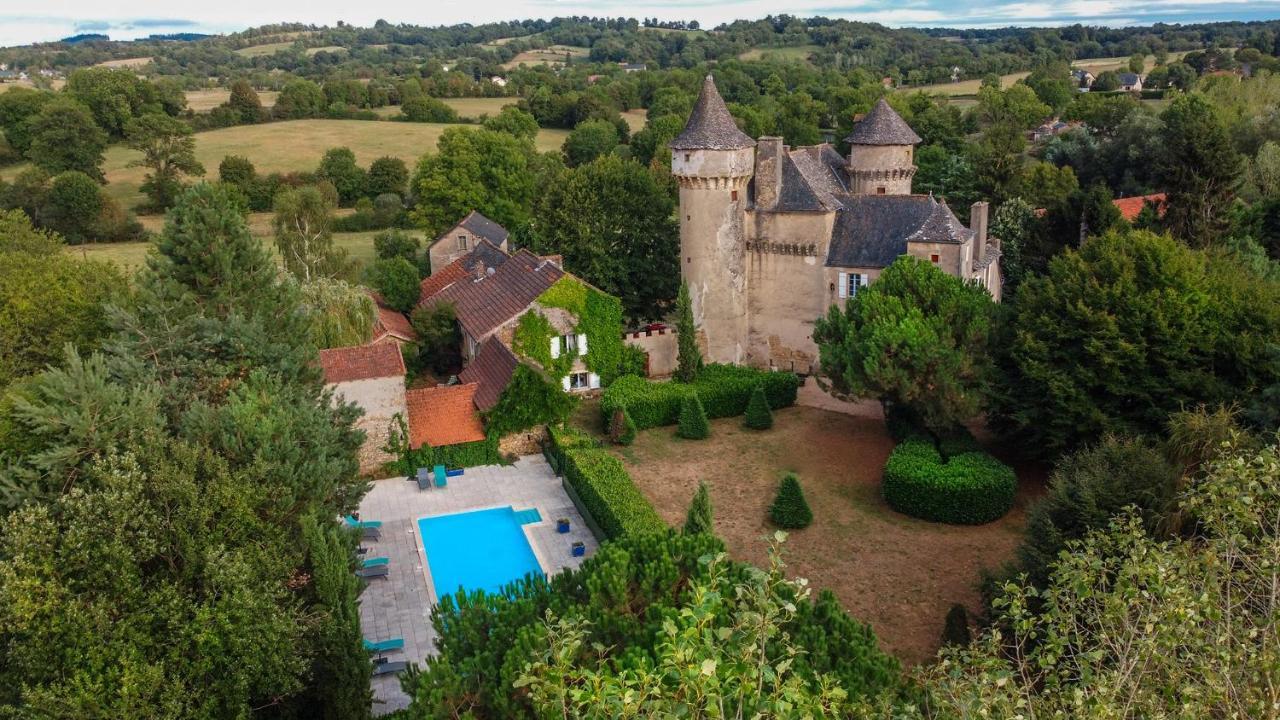 Chateau Garinie 15Th Century Medieval Castle In The South Of France Lugan  Екстериор снимка