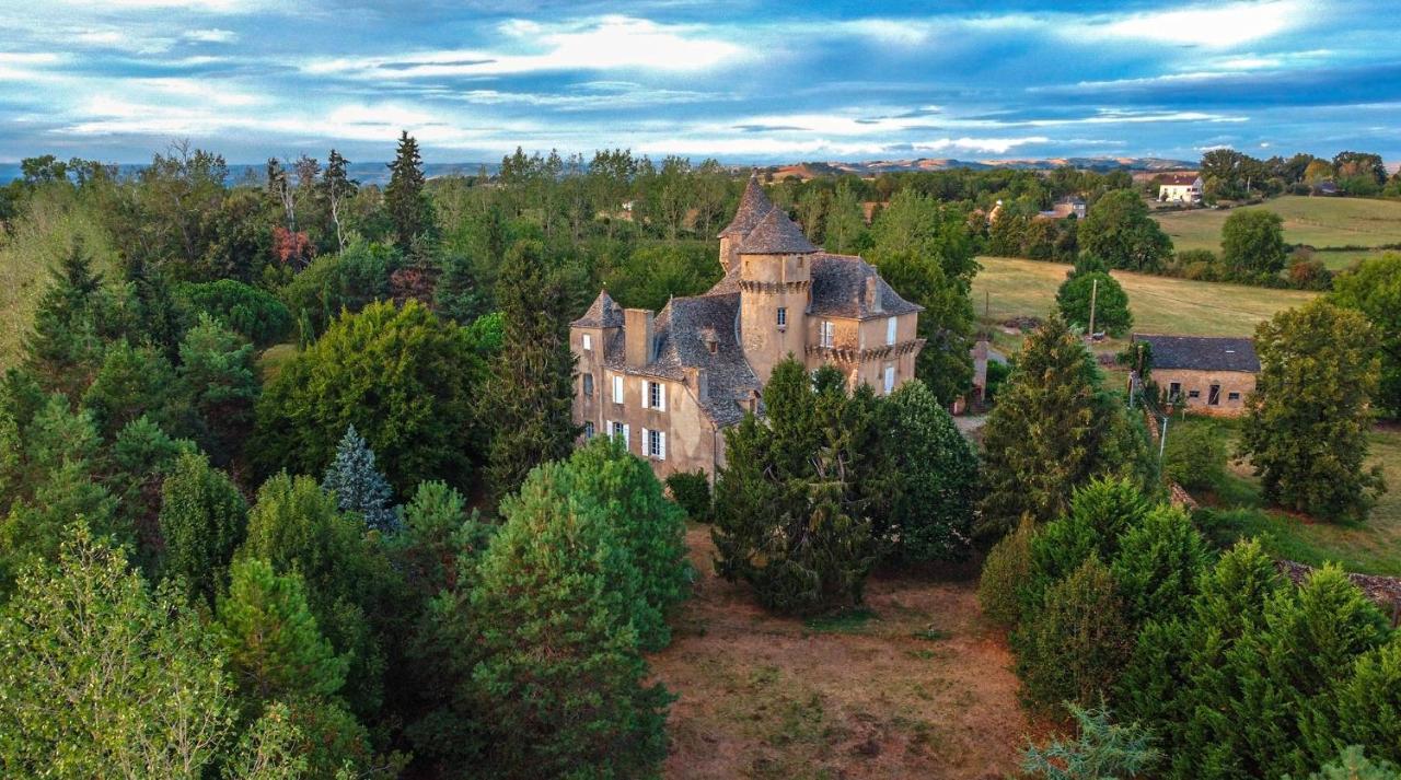 Chateau Garinie 15Th Century Medieval Castle In The South Of France Lugan  Екстериор снимка